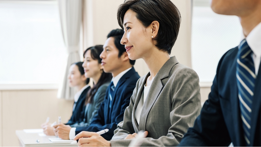 経験豊富なスペシャリストから突発的な欠員補充まで即座に対応いたします。